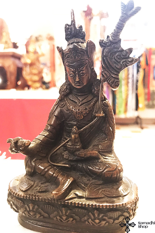 Guru Rinpocse nepáli sárgaréz szobor