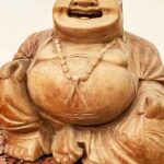 Szerencsehozó-Buddha-mahagóni-szobor-(20-cm-magas)