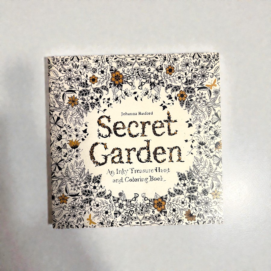 Johanna Basford - Secret Garden - An Inky Treasure Hunt and Colouring Book (felnőtt színező)